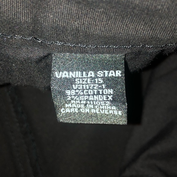 Shorts - Picture 2 of 3